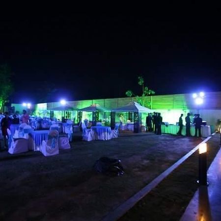Hotel Florence Raipur  Exterior photo